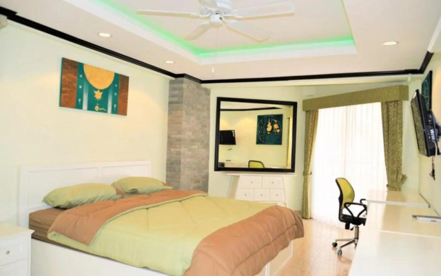 Jomtien Beach Condominium