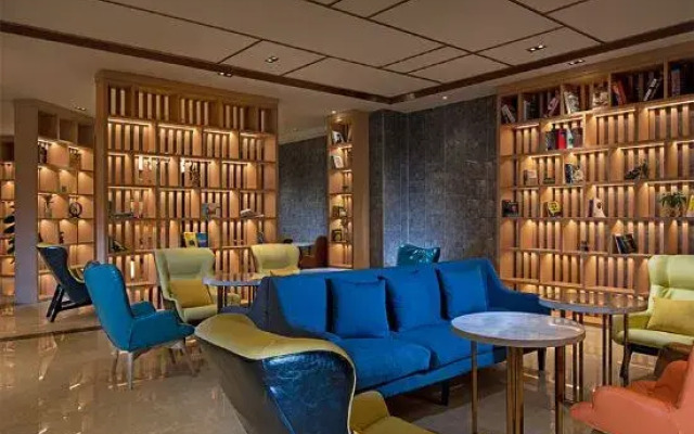 Vienna Zhihao Hotel (Zhongshan Xiaolan High-speed Railway Dongsheng Branch)