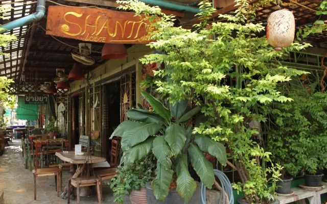 Shanti Lodge Bangkok