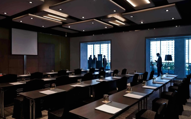 Pullman Jakarta Central Park