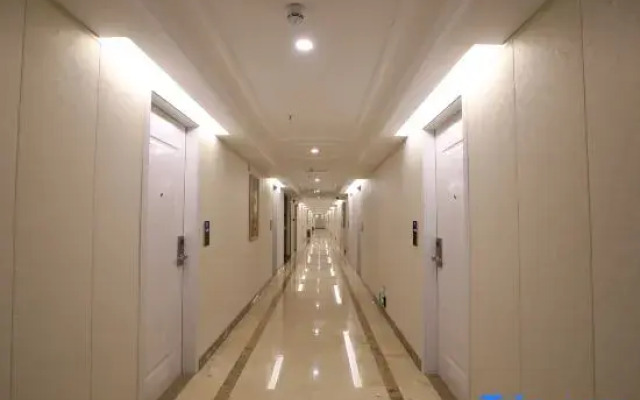 Yeste Yestour Hotel (Jieyang Qishan Forest Park)