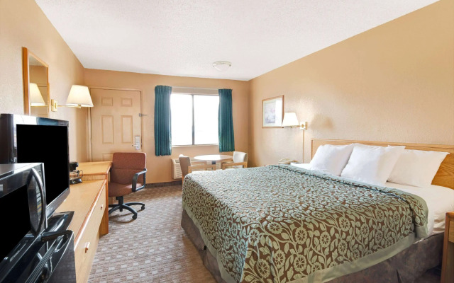 Days Inn by Wyndham El Paso Airport East