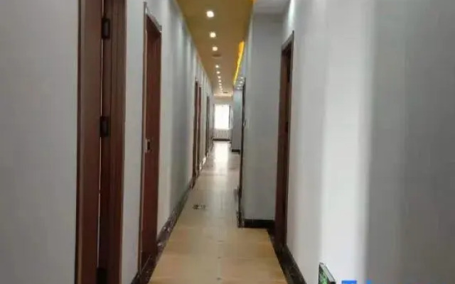 Park Hyatt Holiday Inn