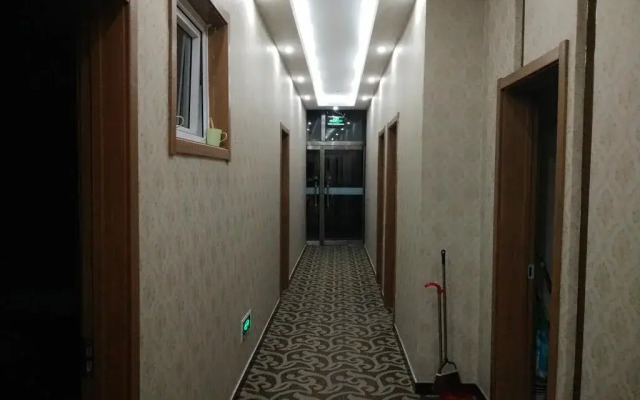 Haojie Express Inn