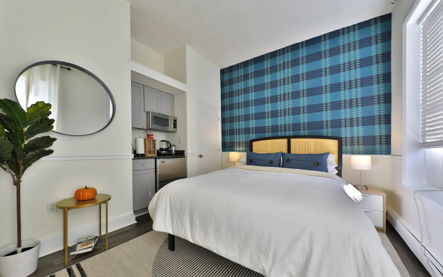 Modern Studio in South End!