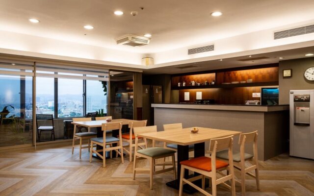 Sky19 Hotel