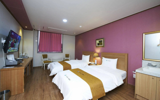 Hotel Noah