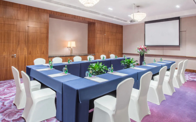 Crowne Plaza Huangshan Taiping Lake