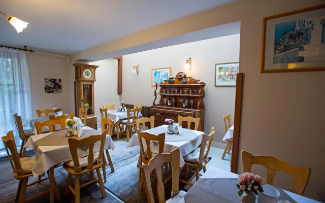 Helios Hotel Pension