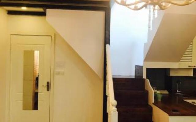 Old French Concession Old Lane Loft House