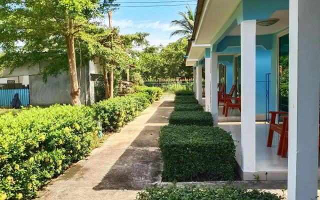 Village Garden Bungalows Kho Mook
