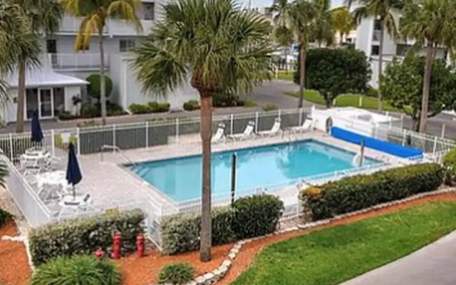 Royal Pelican #312 by Coastal Vacation Properties