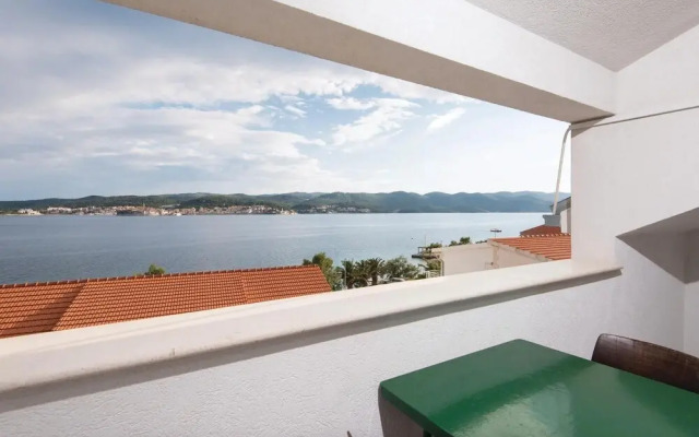 Amazing Apartment in Kuciste-perna With 2 Bedrooms and Wifi