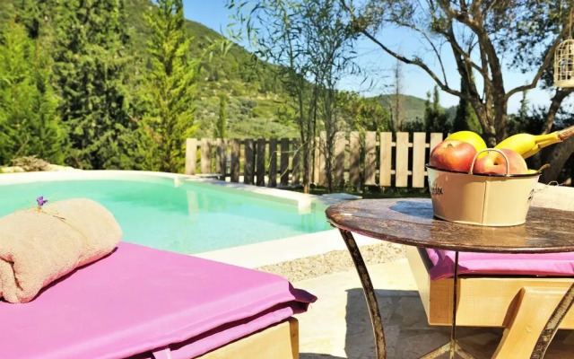 Villa Orfeas- Mounty Island Villas