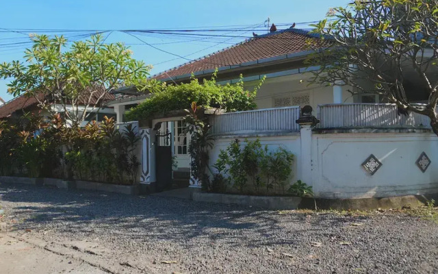 Villa The White House Seminyak