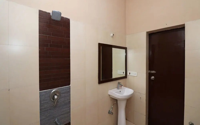 OYO 24410 Camellia Resort