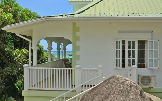Petit Baie Chalets