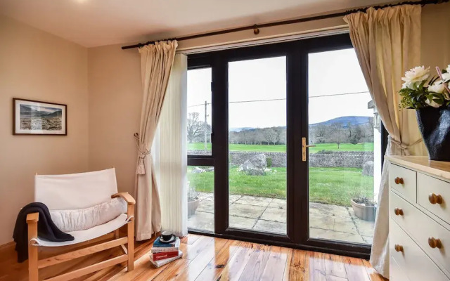 2 Bedroomed Home Just Steps From Kenmare Town