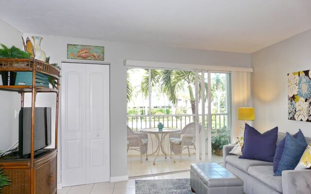 Idyllic Inland Condo With Pool and Beach Access