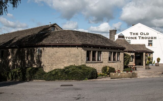 The Old Stone Trough Country Lodge & Inn