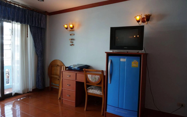 Dee-Lek Guesthouse and Restaurant