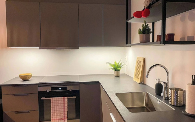 High Standard and Ocean View