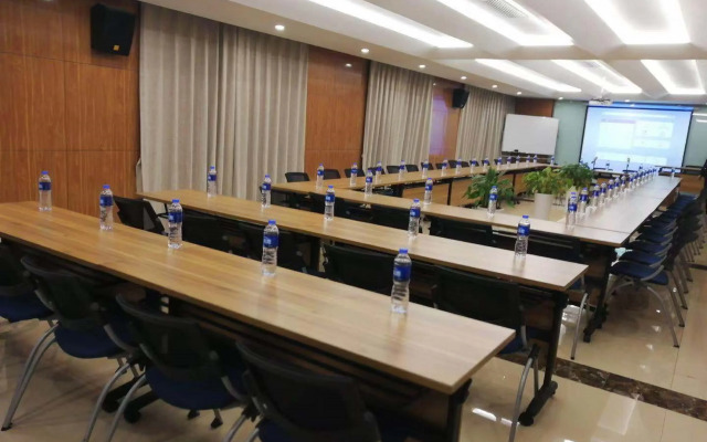 ibis Styles Nanjing Qilin Gate Hotel