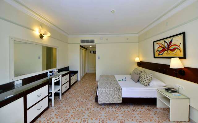Ali Bey Club & Park