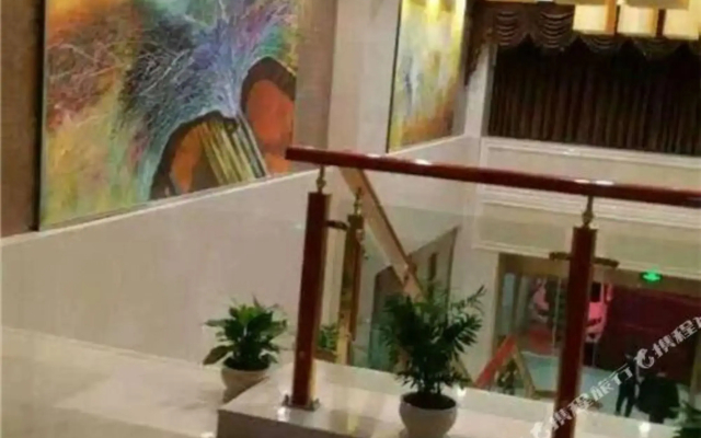 Wenzheng Grand Hotel (Zunyi Haier Avenue)