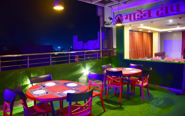 Hotel Anand International