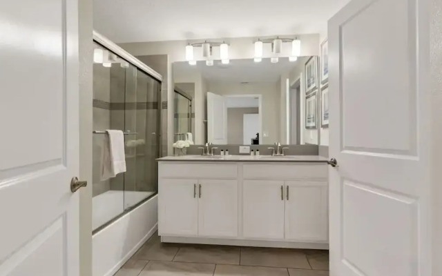 Amazing 4bdr w Pool Near Disney - 4914