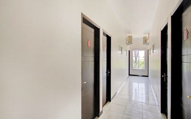 OYO Life 3987 Kost Aditya