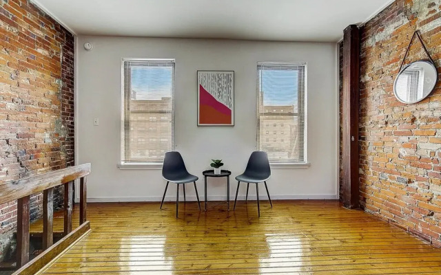 FRONTDESK Mariner's Court Apts Northern Liberties Philadelphia