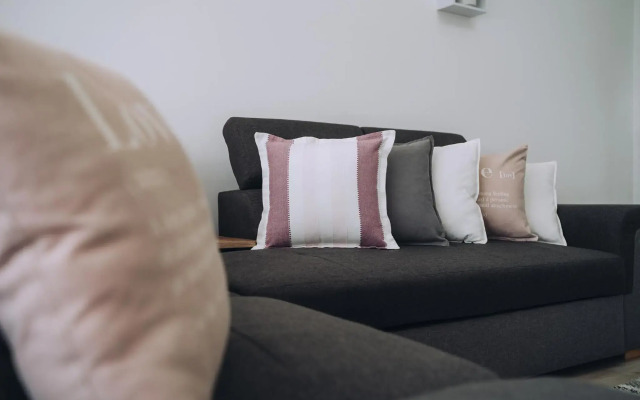 Class DeLuxe Apartments