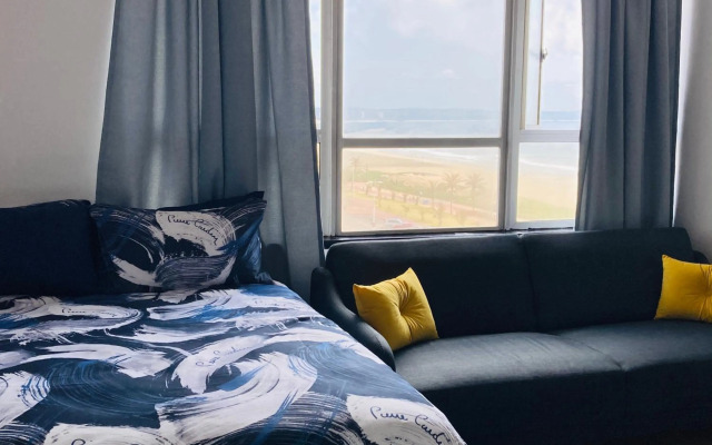 605 Tenbury Beach Apartment