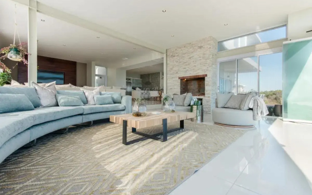 Leisure and Golf Retreat Villa Pinnacle Point