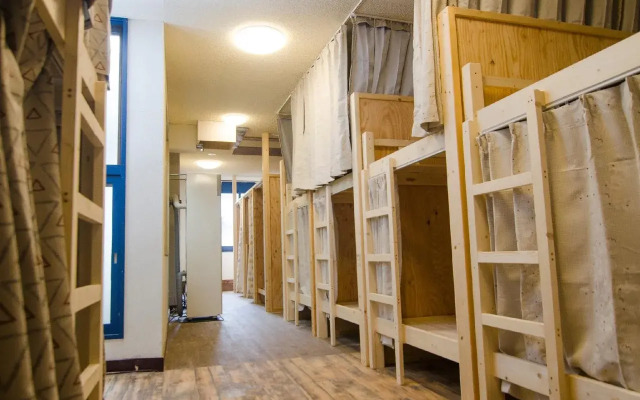 Magic Bus Hostel Otaru