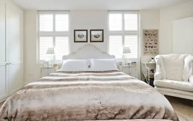 Serene 2 Bed Flat Chiswick Min Monthly Stay