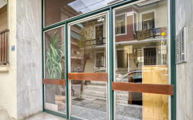 Lovely Sunlit Central Athens 2 Bedroom 2 Bathroom Condo