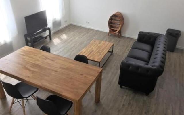 Maison neuve au pied des vignes