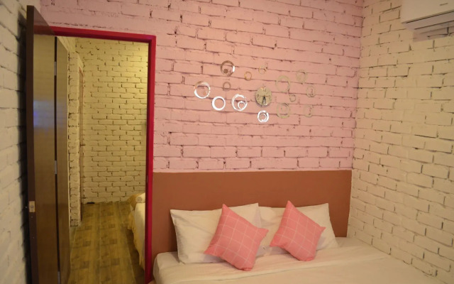 M Motel Meru