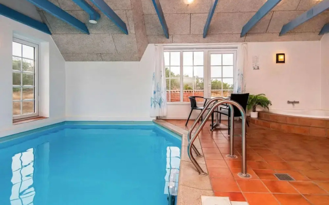 12 Person Holiday Home in Ringkobing-by Traum