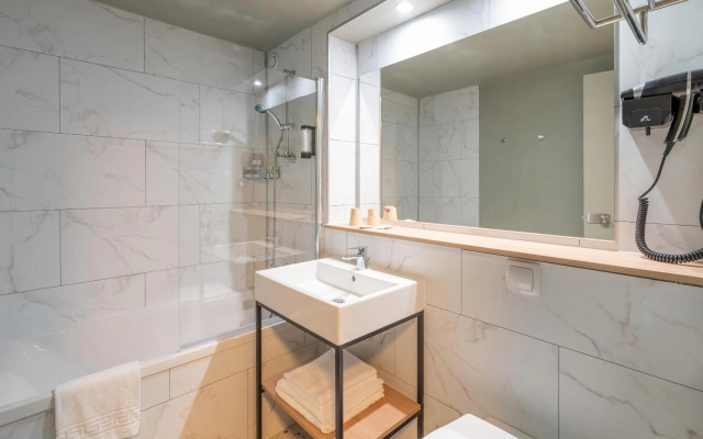 Sure Hotel by Best Western Rochefort-Sur-Mer