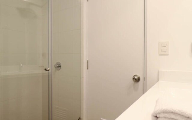 w Authentic 2BR in Miraflores