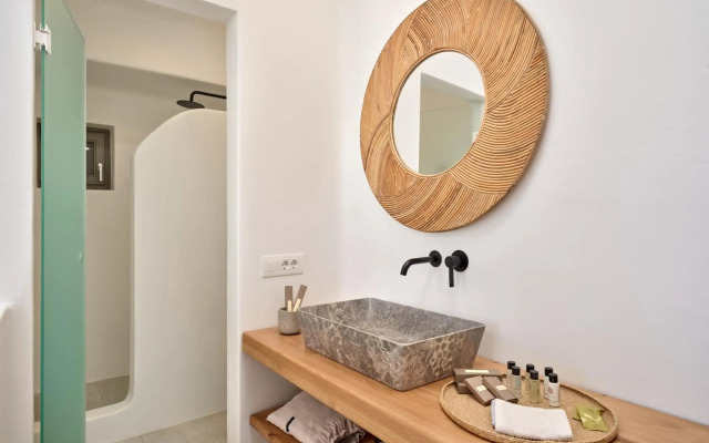 IONIC Suites