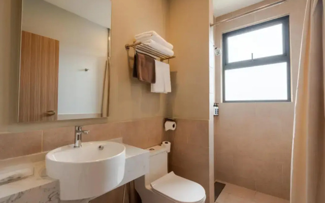 Zenith Suites Cameron
