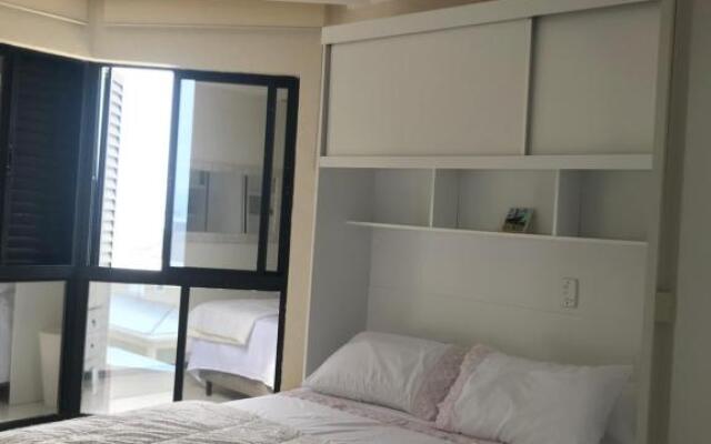 Lindo apartamento com vista para o mar