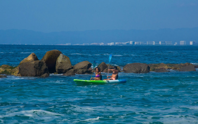 Costa Sur Resort & Spa