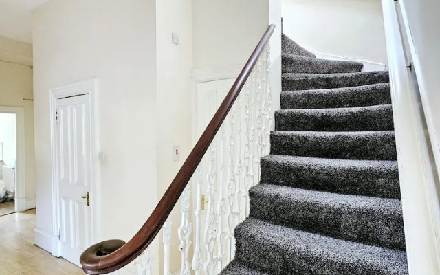 Huge Family Home in Glasgow