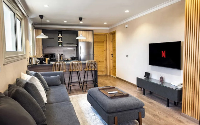 The 1bdr Rustic Rooftop w/ Wow Outdoor Terrace